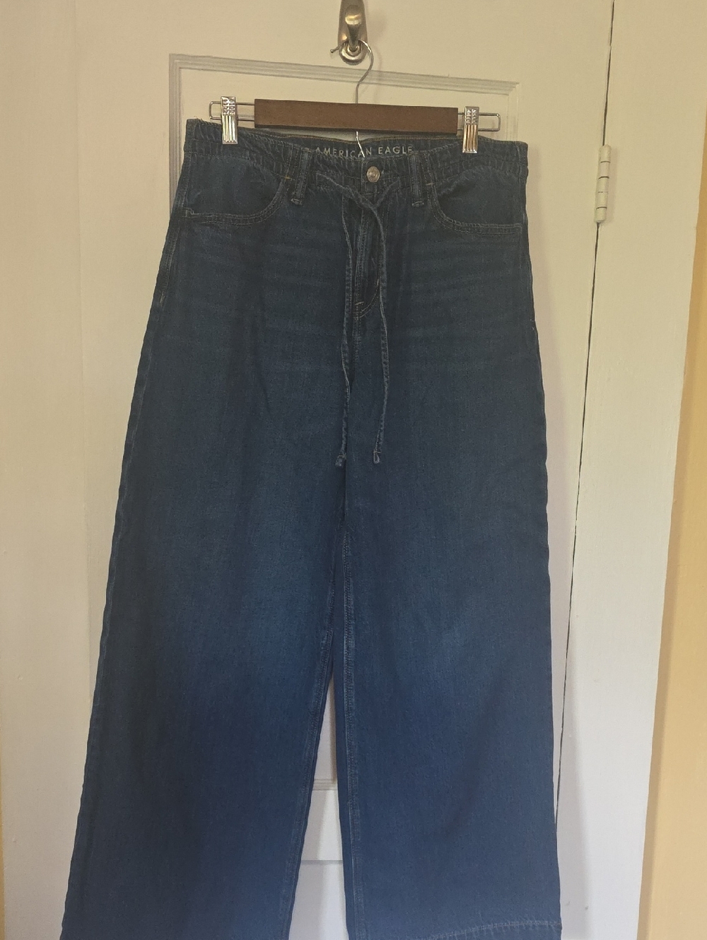 American Eagle Indigo Low-Rise Ultra Wide Leg Jeans